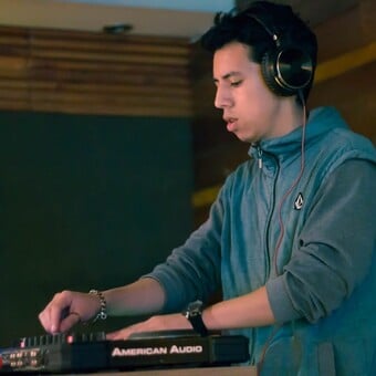 Gonz&aacute;lez ArLu