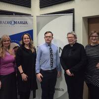 Savienots s2e11 | Sievietes baznīcā by Radio Marija Latvija