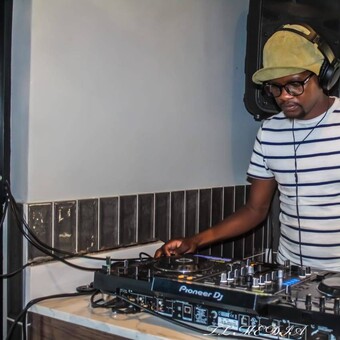 Ditho Dingaan Mahlangu