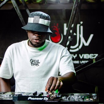 Djsky Bee Sithole