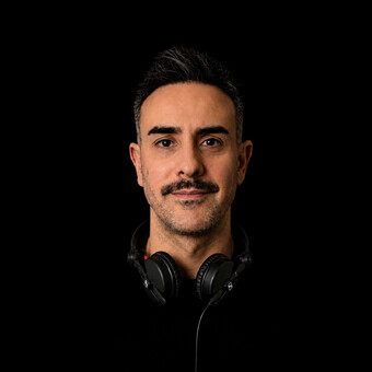 Aar&oacute;n L&oacute;pez