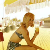 La plage #86 by La plage abandonnée