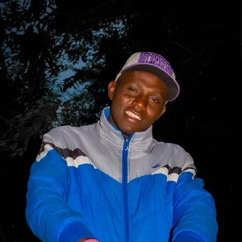 Maxi Mmoja