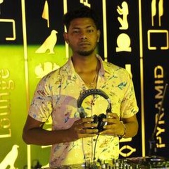 Dee J R V