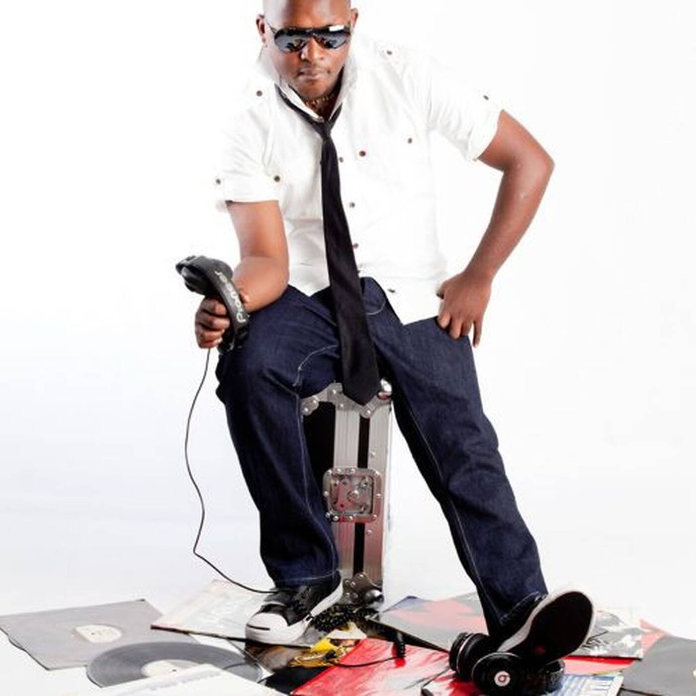 DJ MR.T KENYA SERVED CHILLED 4 #UPTEMPOVIBES