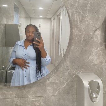 Thembi Nneheng Selevu