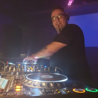 Lunatic Crius Yellow Sunshine Explosion