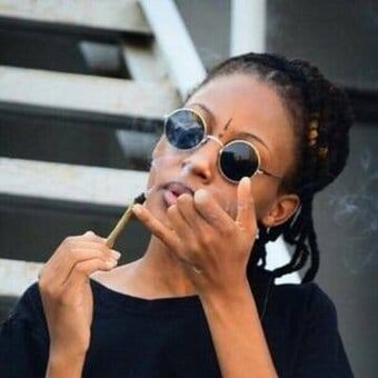 Aviwe Avinsky Mnguni