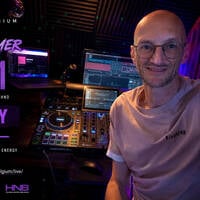 ? TODAY • 13:00 ? Enter the world of deep grooves, driving basslines and hypnotic rhythms. DIVOC91 – The Nightstreamer ? by Divoc91