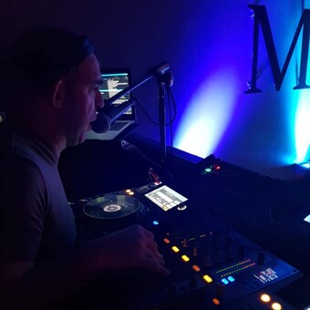 DEEJAY PEDRO 77