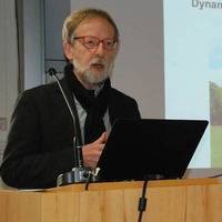 Ulf Hahne: Räumliche Planung und Lebenswelten by HAWK kompakt