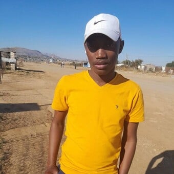 Vuyani V Nqana