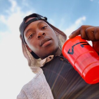 Ayanda Vinyl-Villain Mkhonto