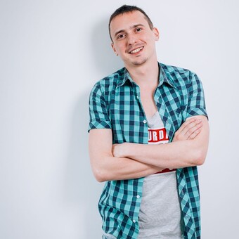 Kriszti&aacute;n Palot&aacute;s