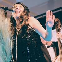 Jazz &amp; Soul singer SaraLee