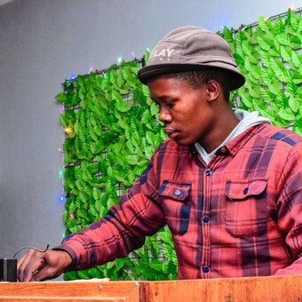 Ntate Modise_(Offset)