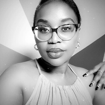 Tlhogi Rougie