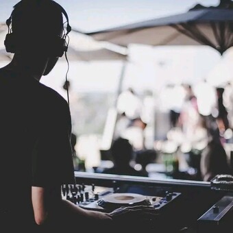 Sunday Sundowners Podcast Show