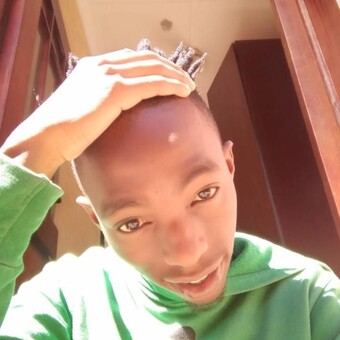 Tumi Molefe