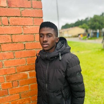 Nhlakanipho Nhlakzin Khanyi