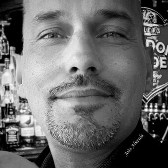 Jo&atilde;o Almeida