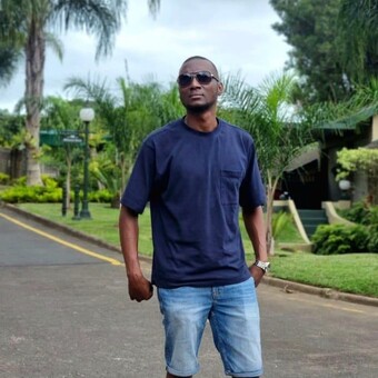 Mondli DrMusique Dlamini