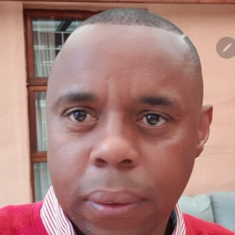 Sindile Julius Ngamlana