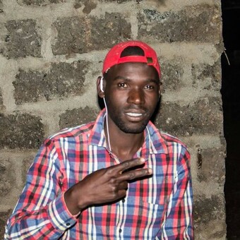 M&oslash;s&ecirc;s K&iuml;d&agrave;&iacute;