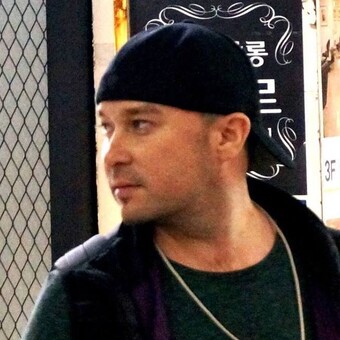 電デン 鶴虎夫ツルコフ