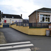 Emission Mézières-sous-Lavardin-école primaire-Journée "Pige ton média" by Frequence Sillé