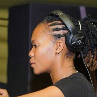 Lindz the dj
