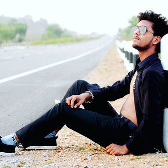 &Auml;j Sid Jhansi