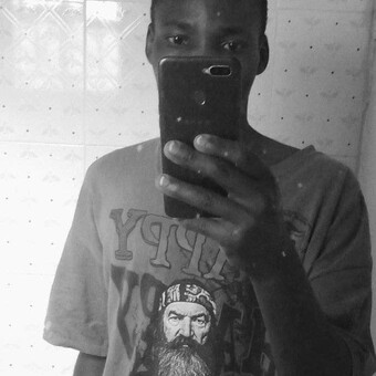 J&ocirc;&ntilde;&egrave;s Maji Ya Mtaro