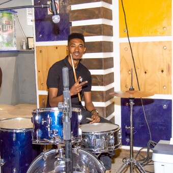 Tshepo V Drumz