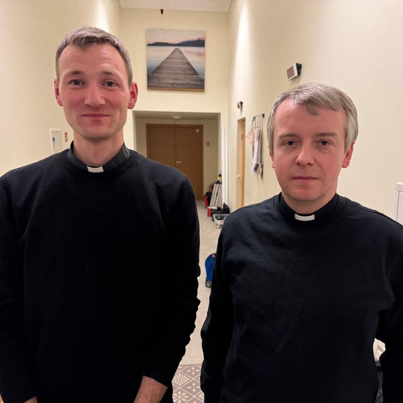 Par priestera aicinājumu, Aušvices piemiņu un dezinformāciju pierobežā | Priestera viedoklis | RML S10E09 | pr. Kārlis Miķelsons un Vitālijs Filipenoks | Pr. Jānis Meļņikovs | 27.01.2024 episode artwork