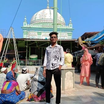 DJ NAUSHAD FROM DHARAVI