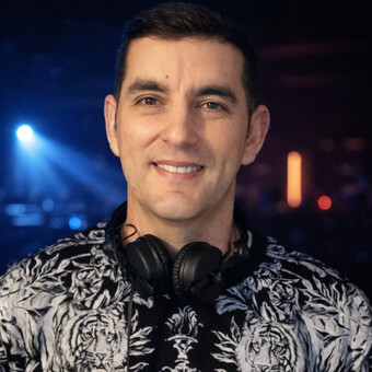 Eddie Santos