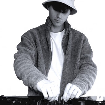 Dj R3D