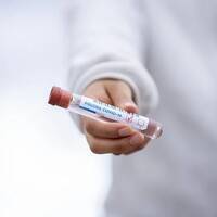 «Здоровье для всех»: О корпоративном управлении и ПЦР-тестировании by BUSINESS FM