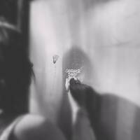 XLT - Streetart &amp; Messages - Motivierende und gefühlvolle Botschaften im urbanen Raum - Frankfurt - [ GERMANY ] by Radio X Interviews