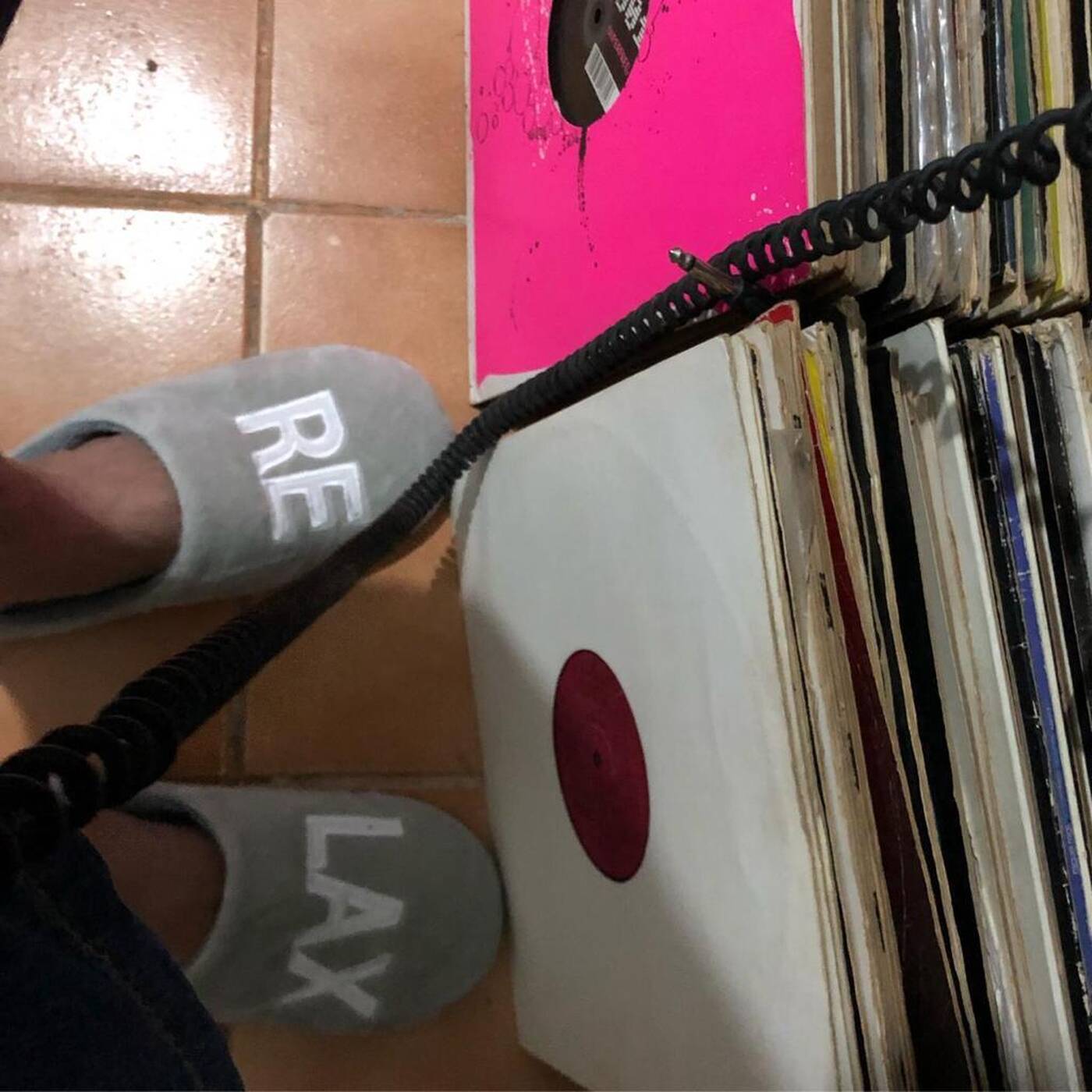 Bell Mesk - Pantufas Lounge