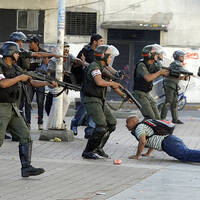 En Venezuela no podemos doblegarnos ante el gobierno: Investigador Hilde Vela by Edison Solis Noticias en el Blanco