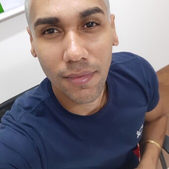 Vin&iacute;cius Moreno DLima