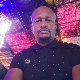 Tsietsi Raseobi