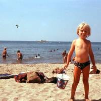 Valras (Sauvage Remix) by Kaptain Bigg