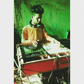 Sam Khan