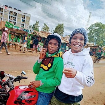 Selector Hezzy Kenyan