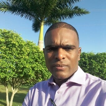 Alejandro Adolfo Niles Escudero