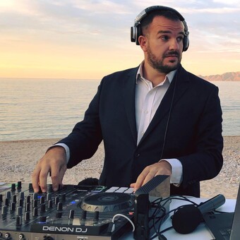 Ernesto Flores Cort&eacute;s