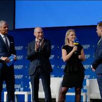 Eröffnung des Alternativ-WEF in Prag by NuoFlix